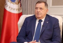 Додик: Омогућити да од почетка сљедеће године минимална плата буде 1.050 КМ