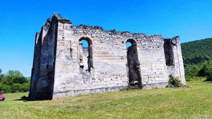 hram-petra-i-pavla-pritoka-bihac1