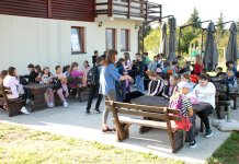 Дружење пјесника Србије и Српске са основцима – „Пјесници у ћачком колу“