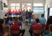 Ученици Средњошколског центра „Pale“ прославили Дан српског јединства, слободе и националне заставе