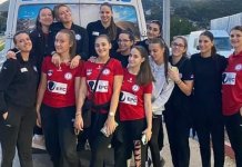 Побједе одбојкашица и футсалера