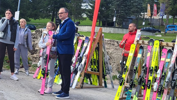 podijeljeno-50-pari-skija-sep-23