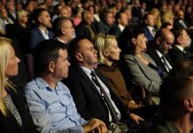 Ћосић: Срби имају славну прошлост