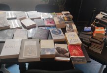 Адвокат из Београда поклонио 84 књиге