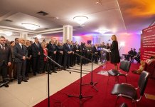 Почео божићни пријем