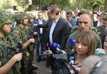 Додик и Вучић на статичком приказу средстава наоружања и војне опреме