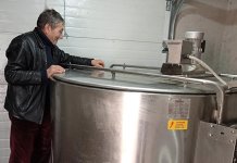 Милинко Мине Ђерић – највећи произвођач млијека на Сокоцу