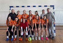 Женска екипа у футсалу СШЦ „Пале“ на завршном турниру МОИ