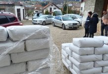 Уручено брашно за вишечлане породице