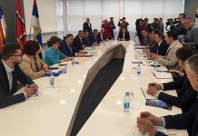 Уложити напор да се обезбиједи додатна стабилност