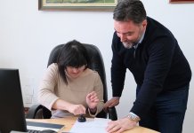 Кошарац ангажовао у свом кабинету дјевојку са Дауновим синдромом