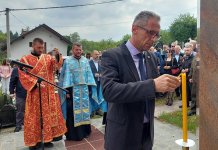 Остојић: Све док живи сјећање на руске добровољце живјеће и Српска
