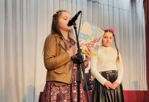 Представљена збирка пјесама „Буди срећан гдје год да си“ ученице Ене Вуковић