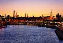 Цијела Русија се моли за браћу Србе – звониће звона српских цркава