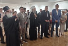 Отворена изложба „Двојност портрета“ аутора Славка Крунића