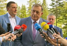 Американци користе лажи када немају никаве доказе