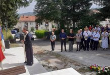 Служен парастос за погинуле и преминуле раднике Болнице „Коран“