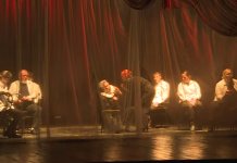 Одиграна представа „Лари Томпсон, трагедија једне младости“