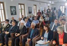 Гурну и Радојичићу уручена Велика Андрићева награда