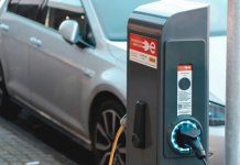 Зашто Пале заостају у развоју инфраструктуре за електрична возила? Према подацима, број електропуњача у Европи порастао је за више од 50% у посљедње три године, док се број регистрованих возила на електрични погон утростручио, достижући бројку од преко 5 милиона возила до краја 2024. године.