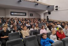 Инсистирати на одговорности за кориштење осиромашеног уранијума