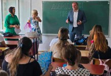 Ивановић: За развој школства из буџета обезбијеђено пет милиона КМ