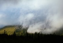 Магла и ниска облачност задржаће се дужи дио дана