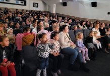 Београдски глумци одиграли представу „Дорине авантуре“