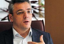 Од годишњице ЗАВНОБиХ-а претенциозно се прави „дан државности“