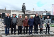 Положени вијенци код Споменика српским добровољцима