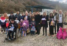 На Јарињу подијељене стипендије и новчана помоћ српској дјеци и Србима