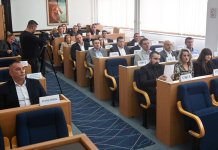 Прекинута конститутивна сједница, Jуговић сматра да је ријеч о опструкцији