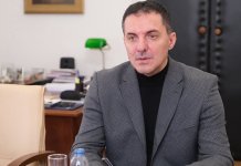 Апсурд БиХ – Срби криви и кад бране Устав