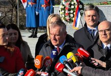 Вишковић и Вучевић положили вијенац у Меморијалном комплексу у Источном Сарајеву