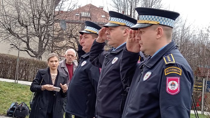 obiljezavanje 33 godine od prve smotre policije 1.1