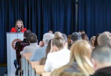 На Филозофском факултету одржан округли сто посвећен стваралаштву Мома Капора