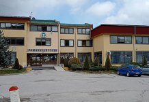 Екипе интервенишу по потреби, путеви посути абразивним материјалом