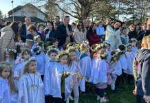 Врбица прослављена у пуној порти Цркве Светог Илије