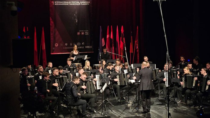 akordeon art plus - istocno sarajevo 2