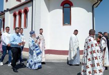 Хризостом: Чудотворна икона Пресвете Богородице Тројеручице чува Хиландар и Свету Гору