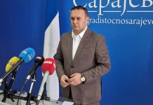 Ћосић: Подршка заустављању урушавања институција Српске