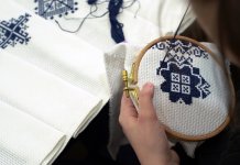 Историја записана у мотивима „змијањског веза“