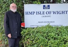 Капелану СПЦ забрањена посјета Караџићу – наставак психичке тортуре