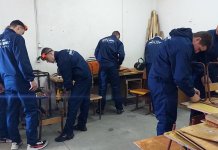 Предузеће „Зворник путеви“ донирало радна одијела средњошколцима