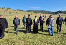 Митрополит Хризостом обишао мјесто изградње будућег храма на Сјемећу