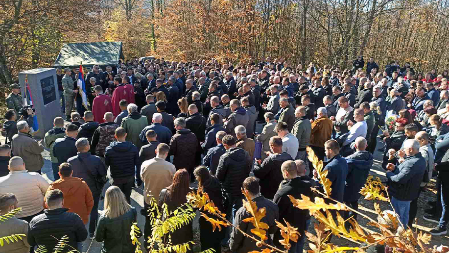 glodjansko brdo -zvornik - pomen stradalim borcima 1