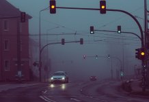 Коловози мокри и клизави, видљивост смањена