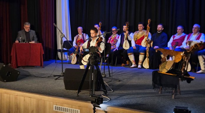 Одржано гусларско вече посвећено Влајку Работи