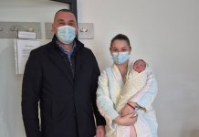 Поклон за Сару Самарџић – прву бебу у овој години