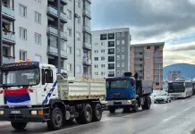 Свечани дефиле камиона и аутобуса прошао улицама Пала